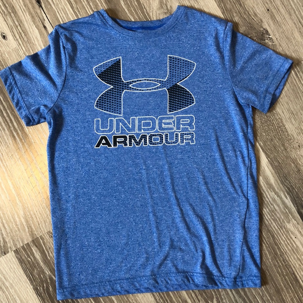 Boys Under Armour short sleeve shirt